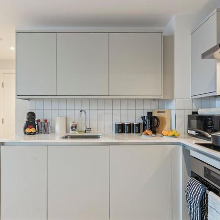 Meadow Haven - Monthly Stays - On Street Parking & Netflix Birmingham Kültér fotó