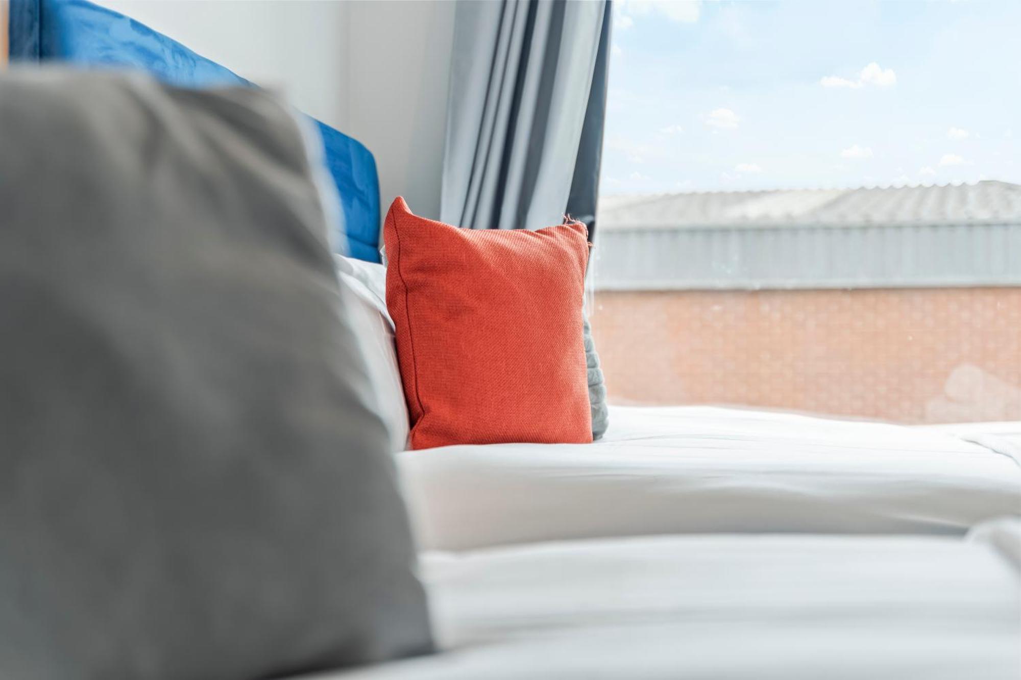 Meadow Haven - Monthly Stays - On Street Parking & Netflix Birmingham Kültér fotó