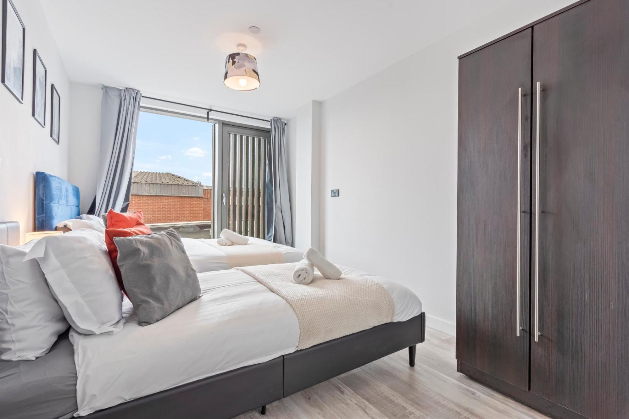 Meadow Haven - Monthly Stays - On Street Parking & Netflix Birmingham Kültér fotó