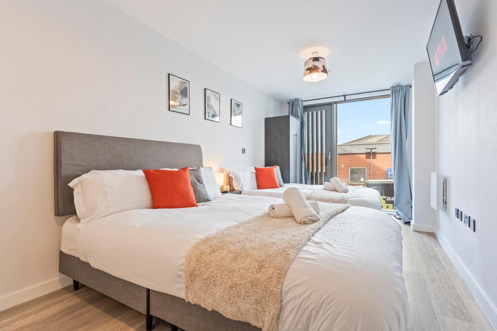 Meadow Haven - Monthly Stays - On Street Parking & Netflix Birmingham Kültér fotó